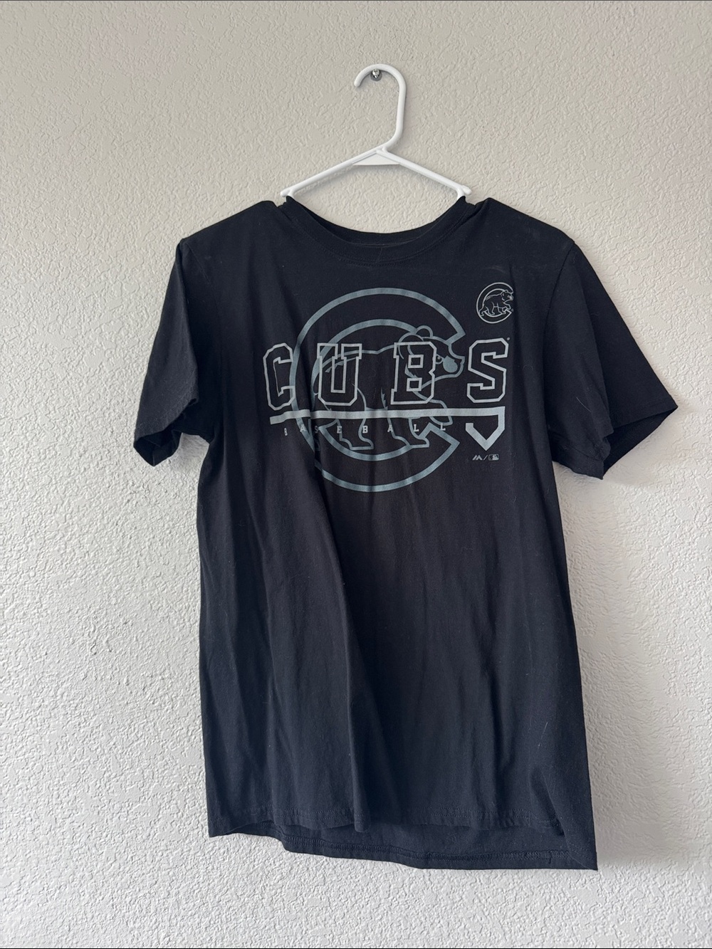 Majestic Black Chicago Cubs Graphic Tee